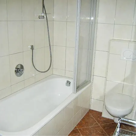 2 Bedroom Cozy In St, Anton Apartment Sankt Anton am Arlberg